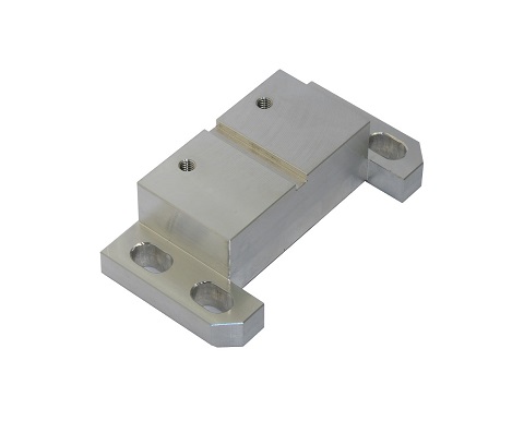 This mounting block brings the sensing head of certain Lenord + Bauer Gel 2443 and Gel 2444 Minicoders to the same height as the Siemens SIZAG units, which have been discontinued.